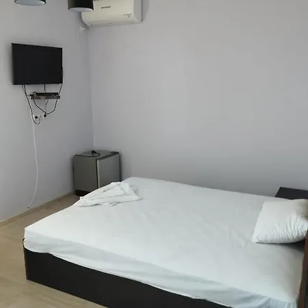 Guest house Alfa With Parking