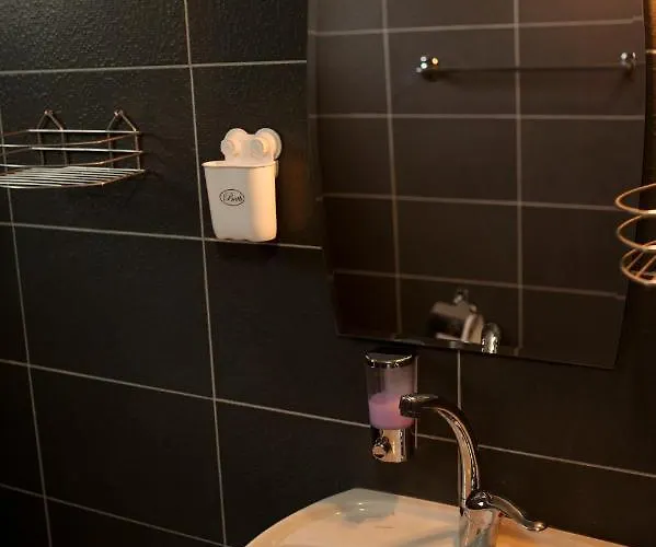 Alfa With Parking Maison d'hôtes