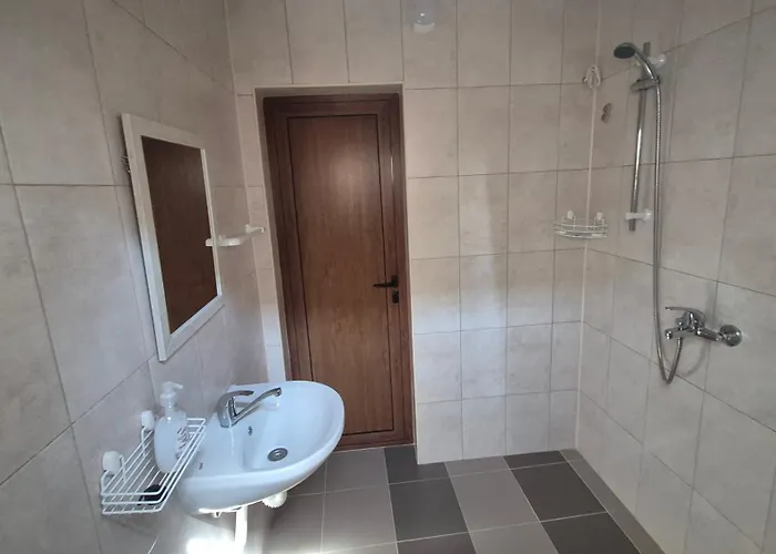 Maison d'hôtes Alfa With Parking Varna