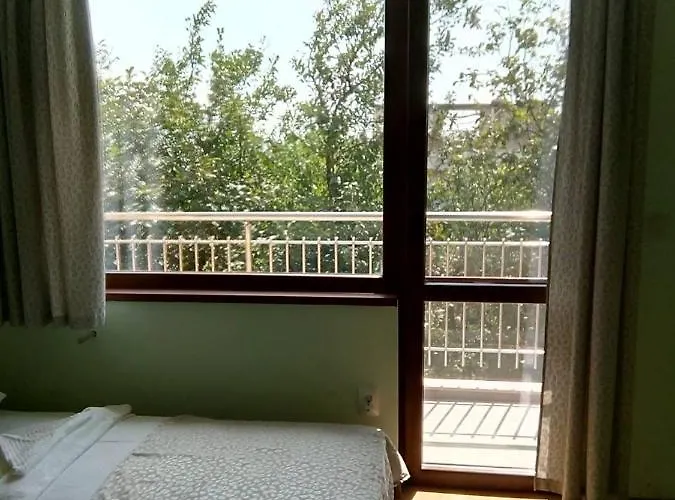 Alfa With Parking Maison d'hôtes