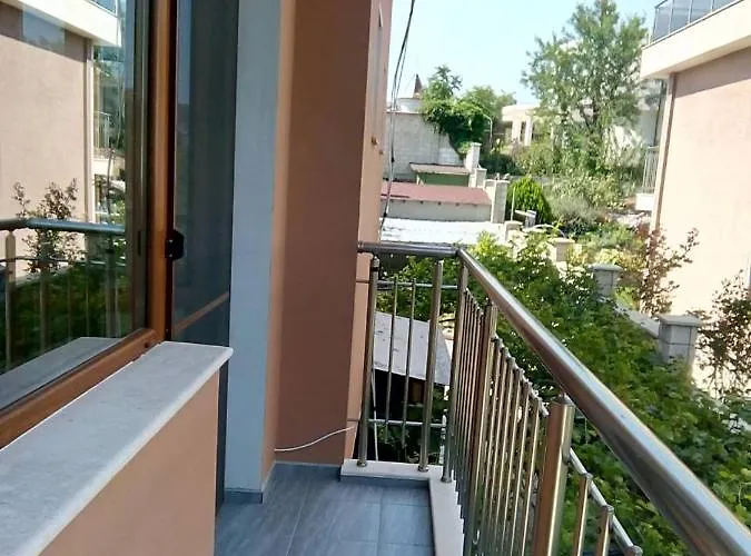 Maison d'hôtes Alfa With Parking Varna