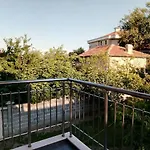 Guest house Alfa With Parking 3*