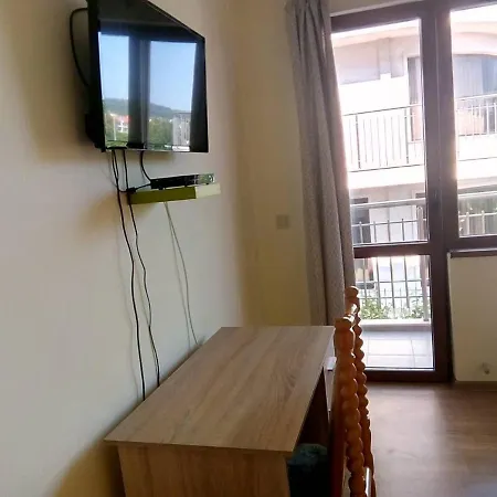 Casa de hóspedes Alfa With Parking