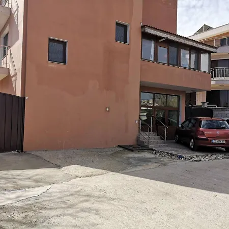 Alfa With Free Parking For Cars 3*