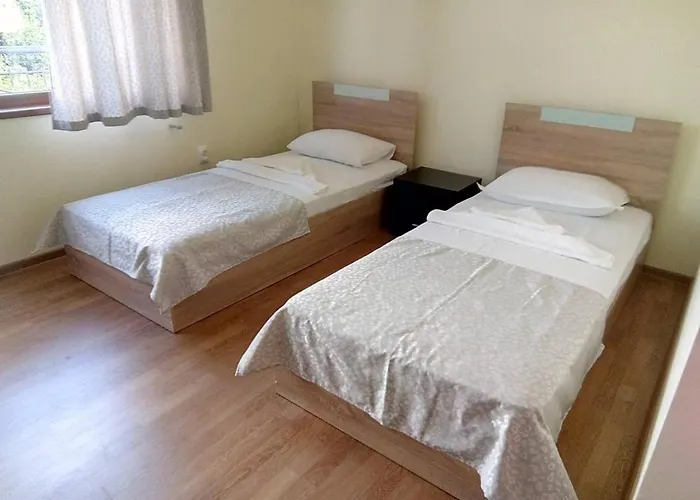 Alfa With Parking Гостевой дом 3*